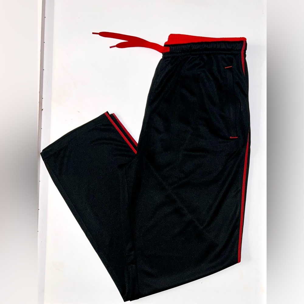TOTNMC Men’s lightweight workout sweatpants open bottom athletic track pants.